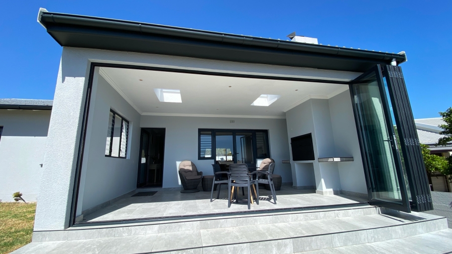 3 Bedroom Property for Sale in Melkbosstrand Central Western Cape